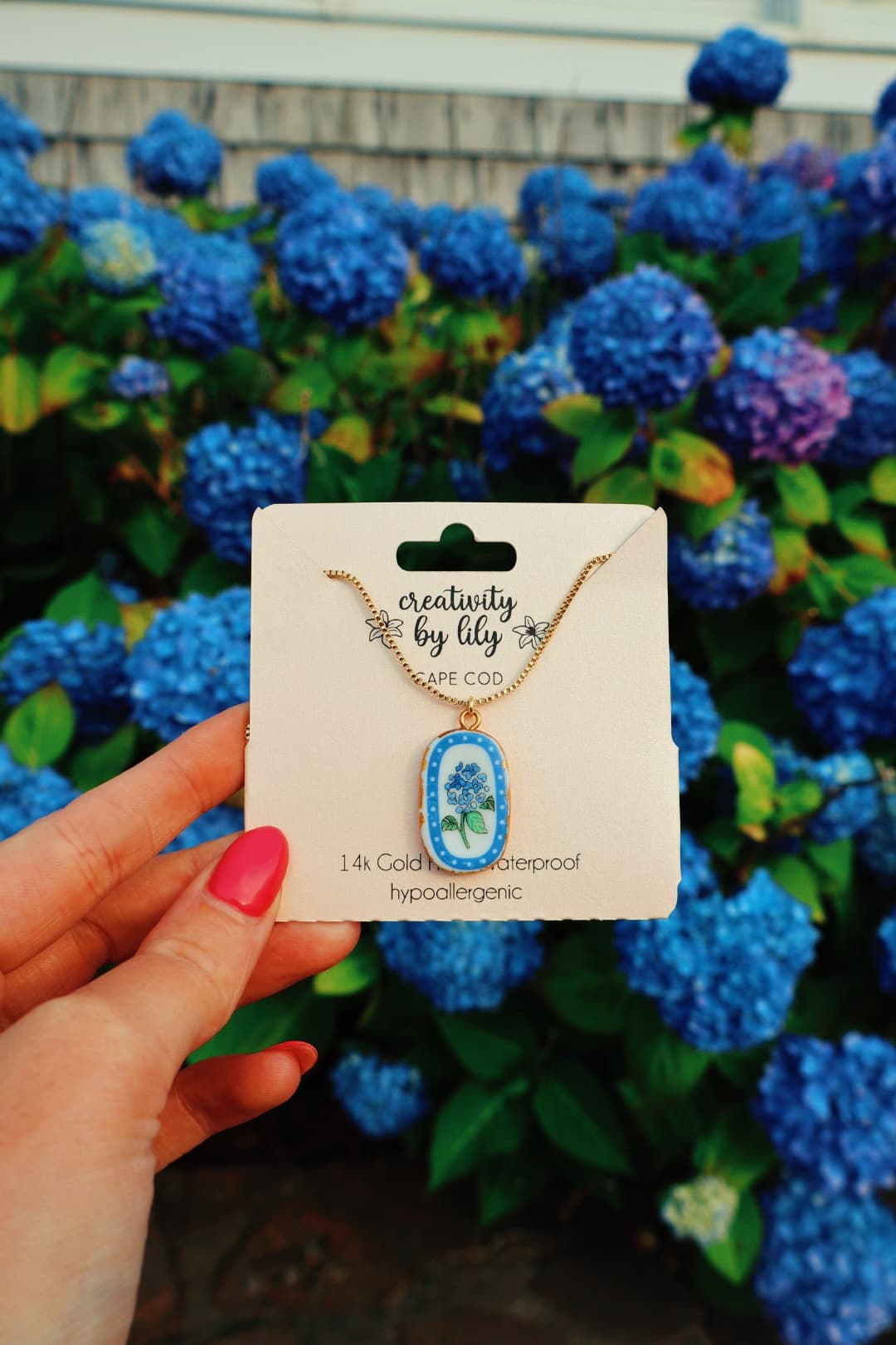 Ceramic hydrangea waterproof necklace